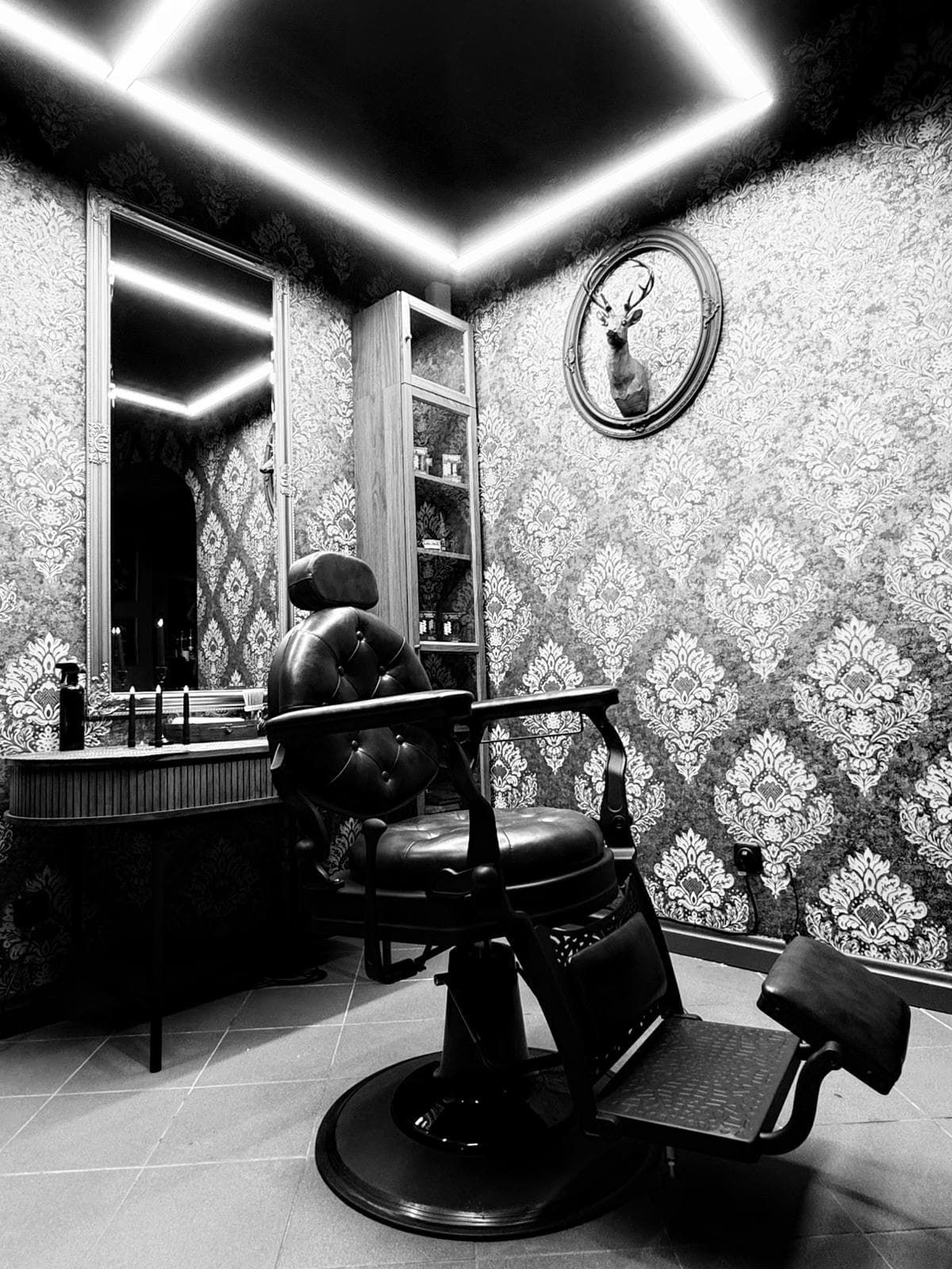 88barbershop-interior